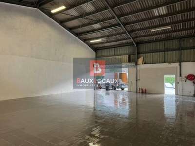 Location Locaux d'activités - Entrepôts à Gémenos