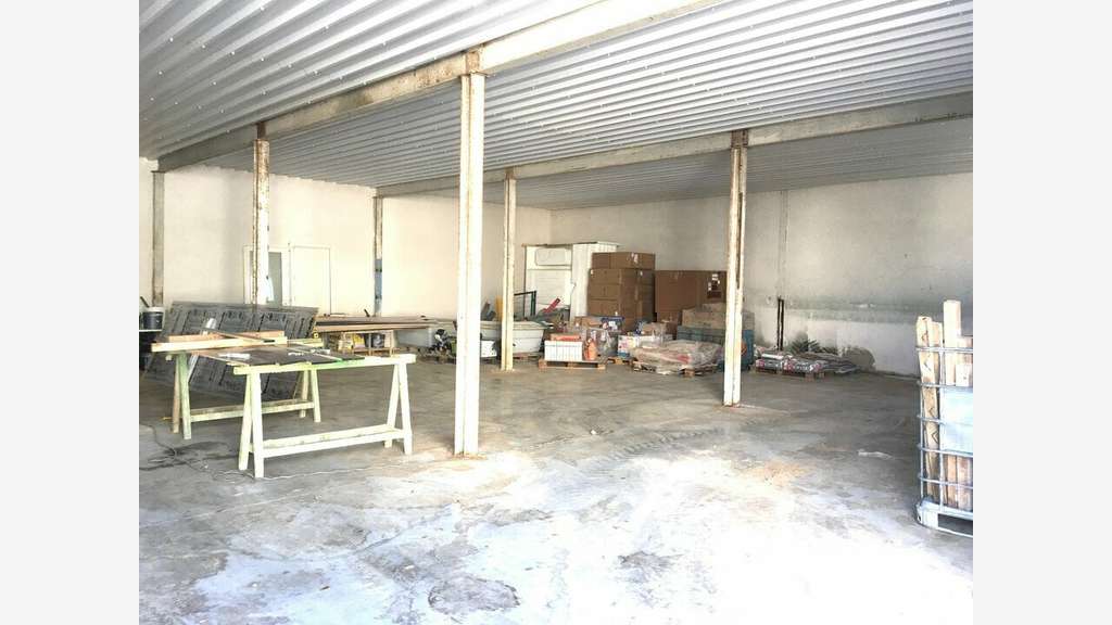 Entrepôt 190m² à louer à Gémenos / Aubagne