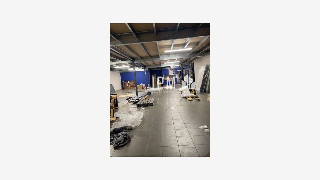 Local d'activités 347m² à louer ZA Gémenos