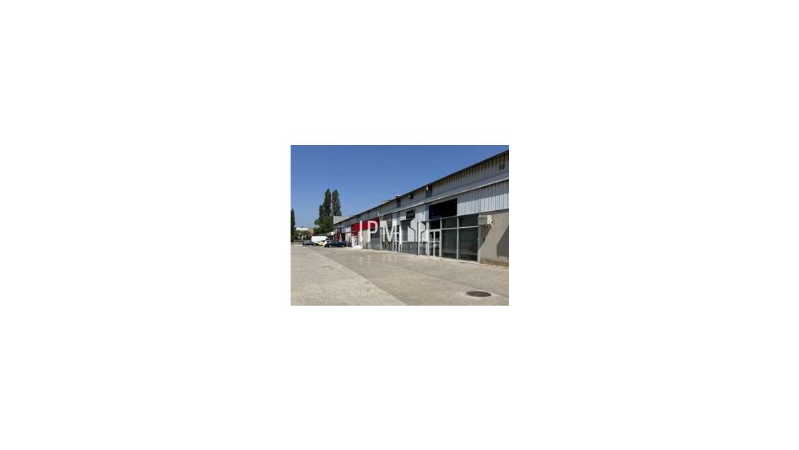 Local d'activités 347m² à louer ZA Gémenos