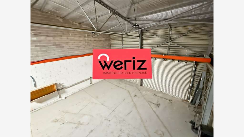 Location local d'activité 1200m² à Gémenos