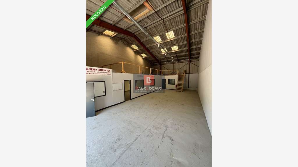 A louer entrepôt 200m² à Gémenos Plaine du Jouques