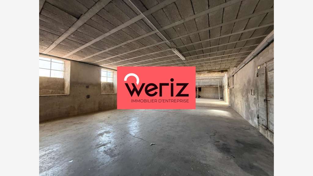 A louer local de stockage 1200m² à Gémenos