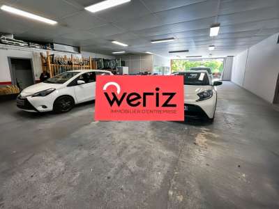 Local d'activités 200m² dans la zone de Gémenos 