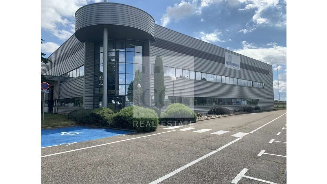 GENAS - LOCAL D'ACTIVITE à louer