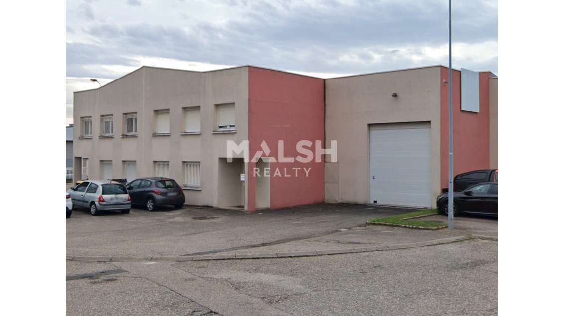 A louer local d'activités 230m² à Genas Empl Top