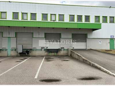 Locaux 1100m² à louer à Genas A43 / A46  / A7