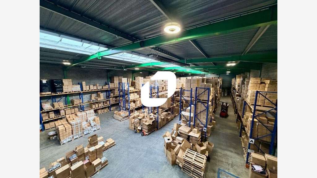 A louer Local d'activité 2208m² Genas