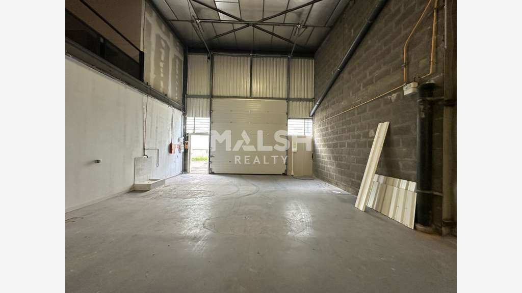 Local d'activités à louer 423m² à Genay proche A46