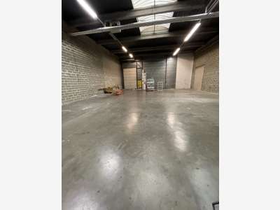 Lot d'activité 539m² à louer  RER C Gennevilliers