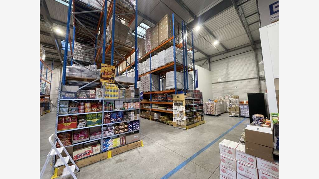 Location entrepôts + bureaux 2244m² Gennevilliers