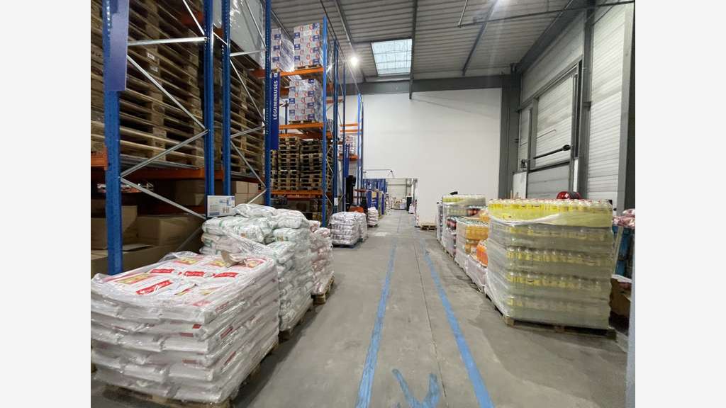 Location entrepôts + bureaux 2244m² Gennevilliers