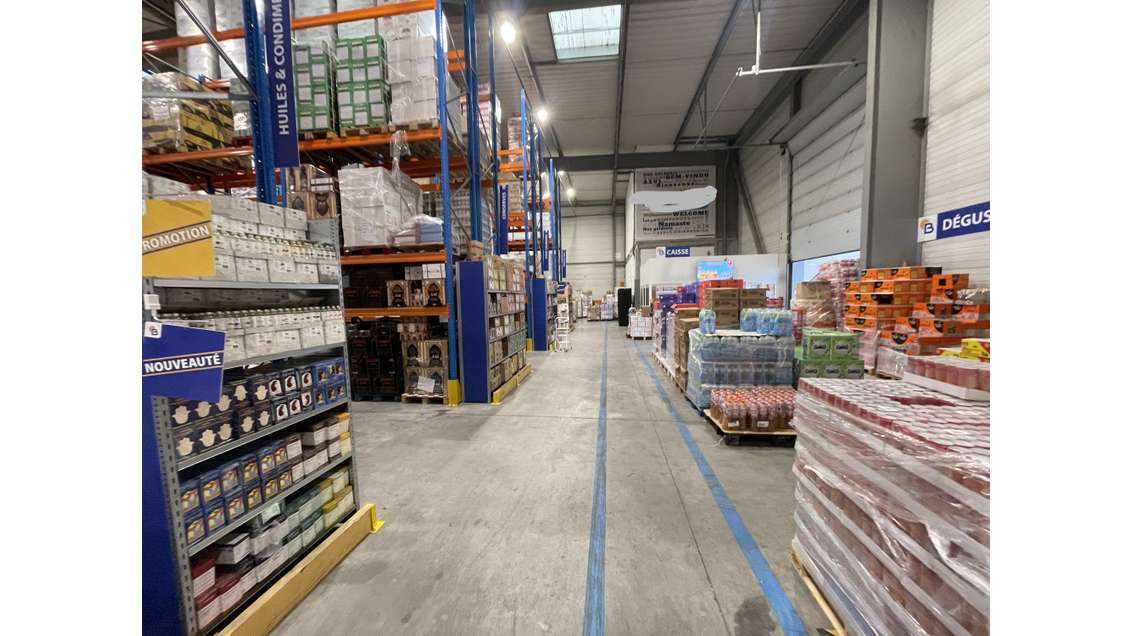 Location entrepôts + bureaux 2244m² Gennevilliers