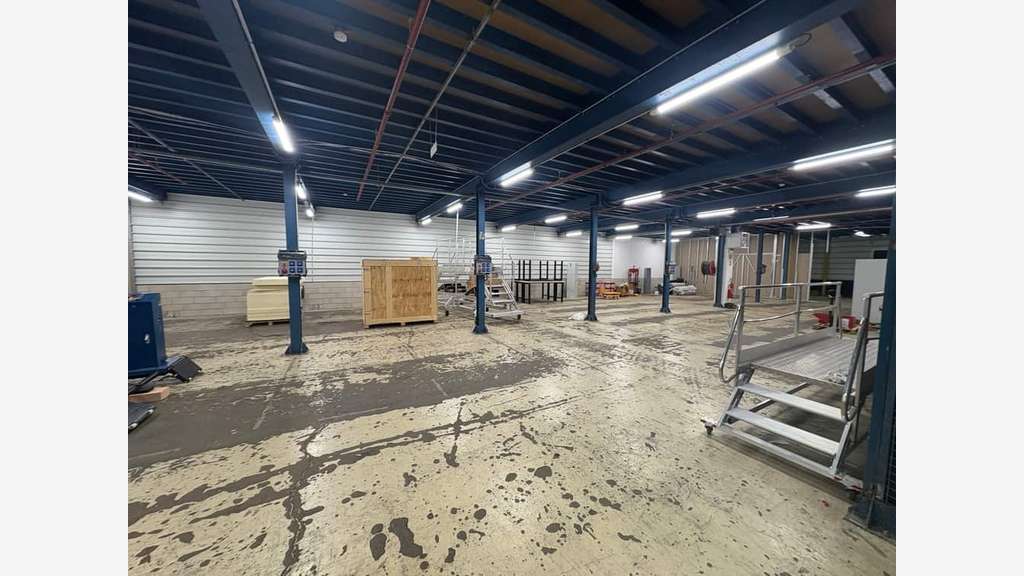 À louer entrepôt 700m² à Gennevilliers