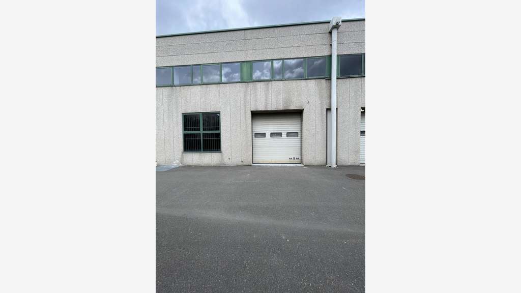 A louer surface mixte de 807m² à Gennevilliers
