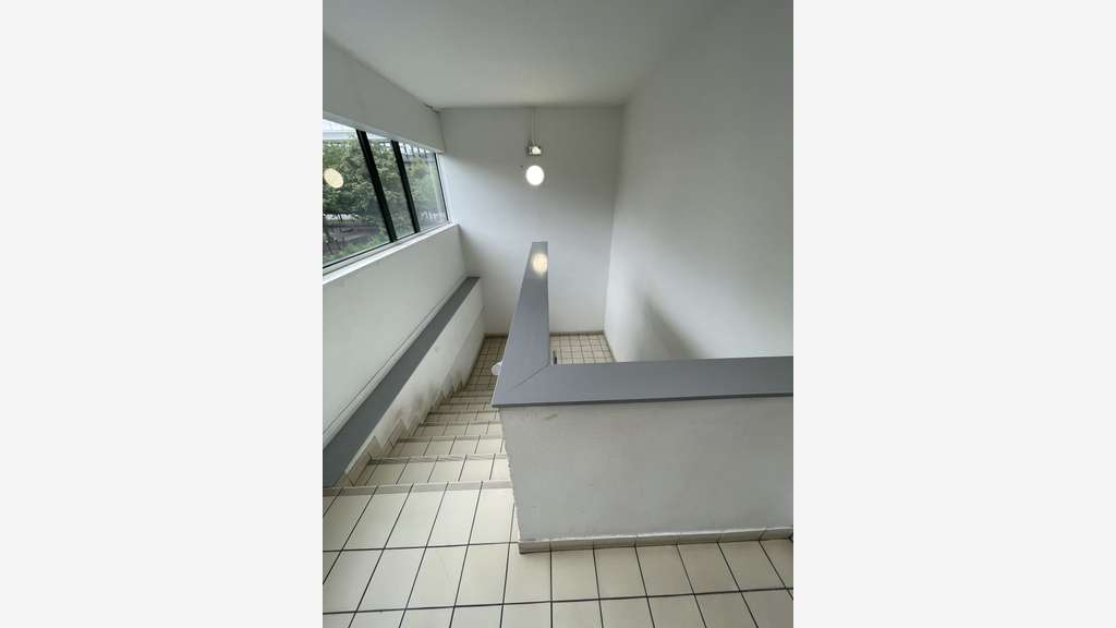 A louer surface mixte de 807m² à Gennevilliers