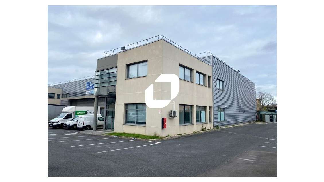A louer Local d'activité 2244m² Gennevilliers