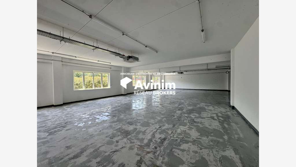 A louer local activités neuf 411m² à Gennevilliers