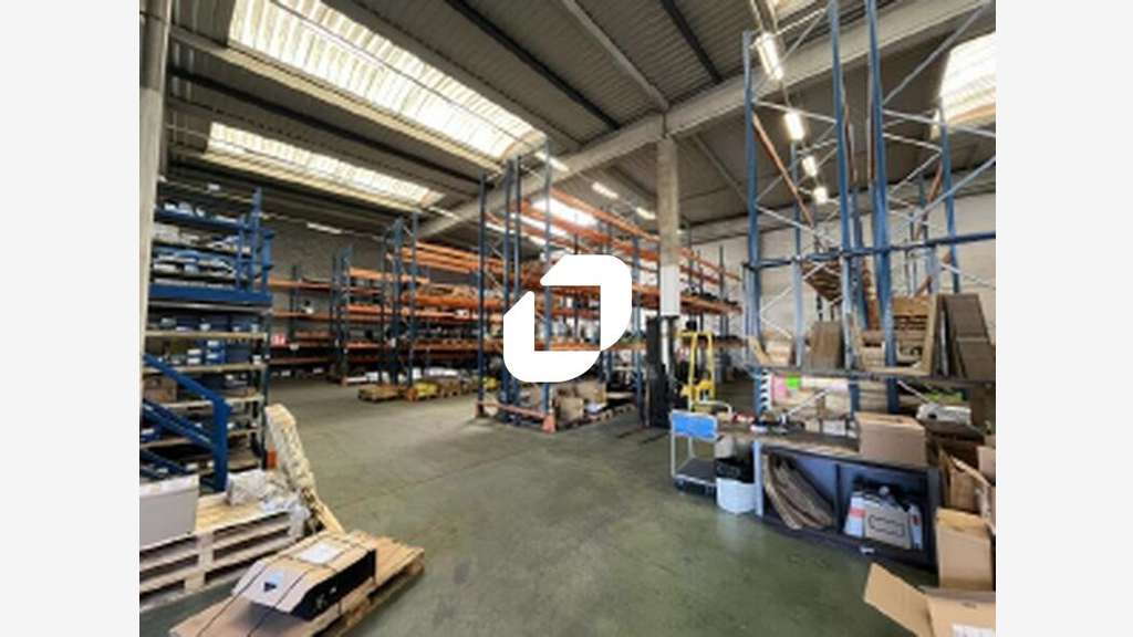 A louer Local d'activité 949m² Gennevilliers
