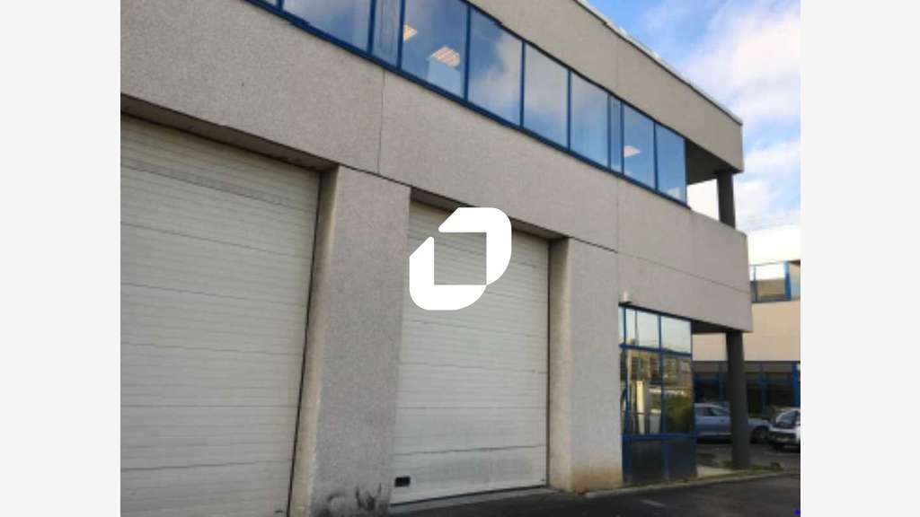 A louer Local d'activité 702m² Gennevilliers