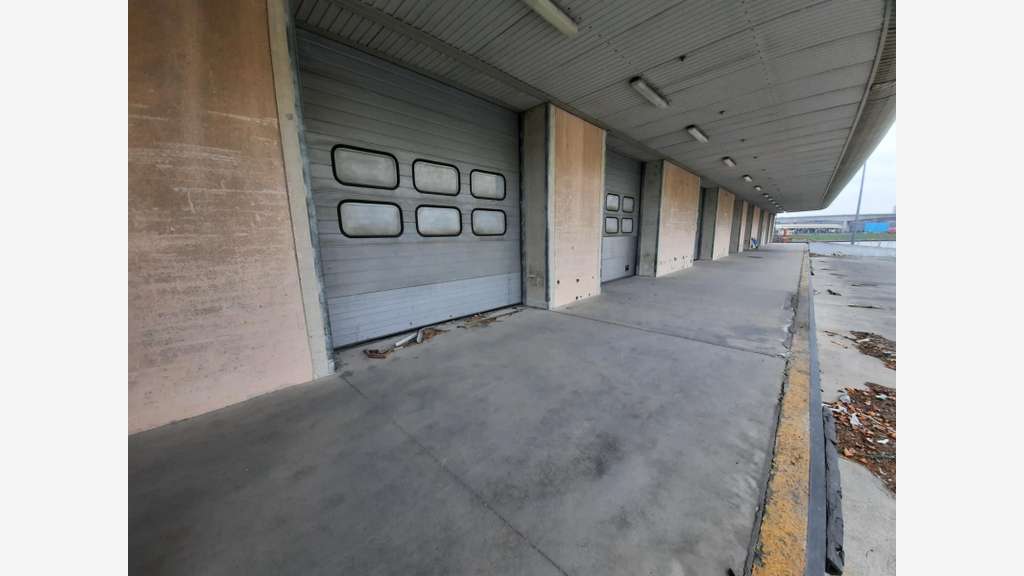 À louer – Entrepôt de 2 511 m² à Gennevilliers – H