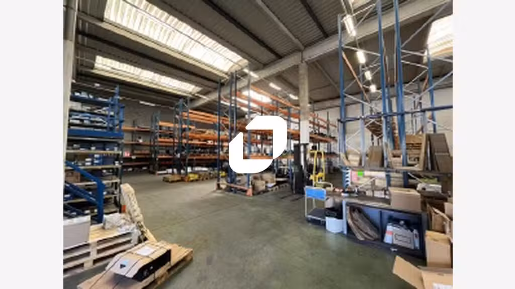 A louer Local d'activité 949m² Gennevilliers