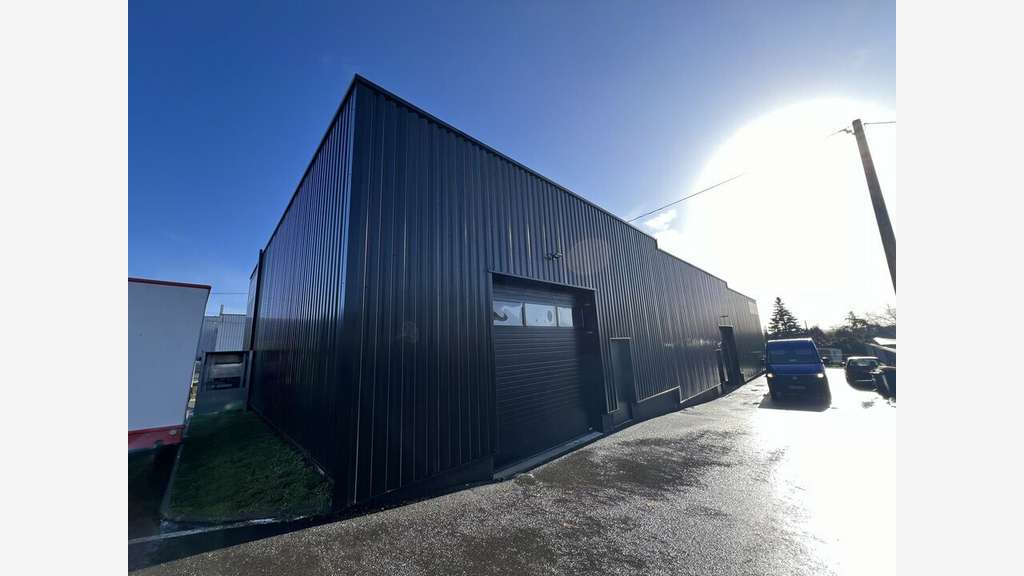 Local d'activité 150m² à louer à Gensac-la-Pallue