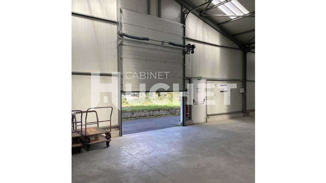 A louer entrepôt industriel 1180m² à Giberville