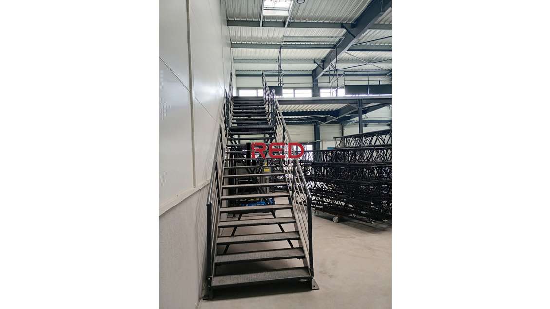 A louer entrepôt stockage 348m² à Gignac-la-Nerthe