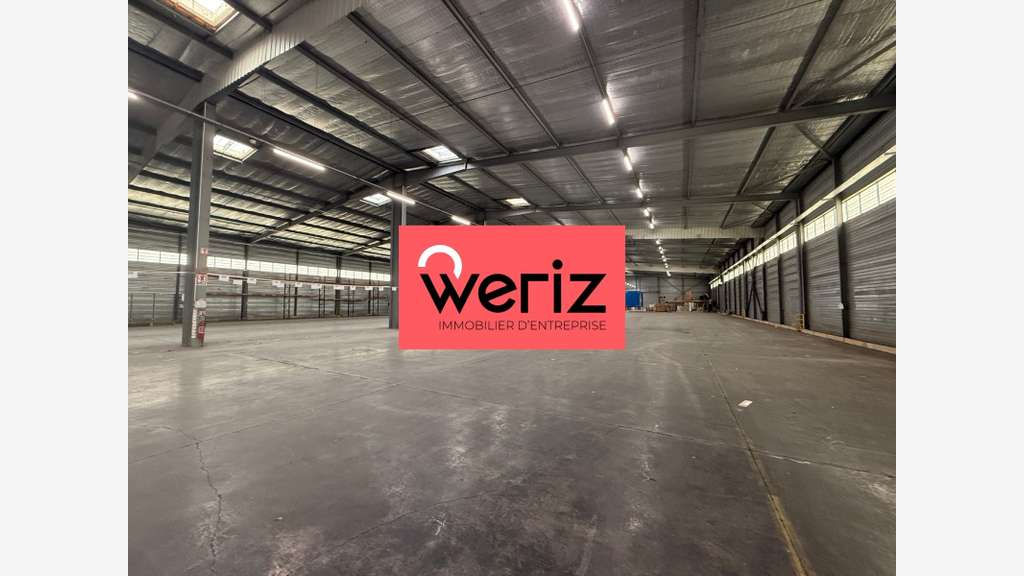 Location entrepôt 5600m² avec quais à Gignac 