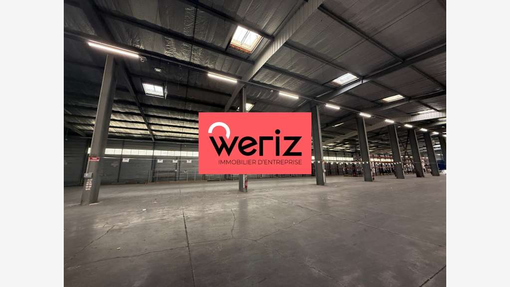 Location entrepôt 5600m² avec quais à Gignac 