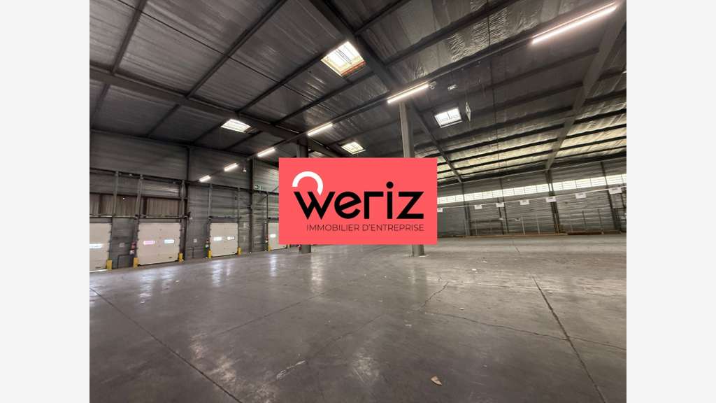 Location entrepôt 5600m² avec quais à Gignac 