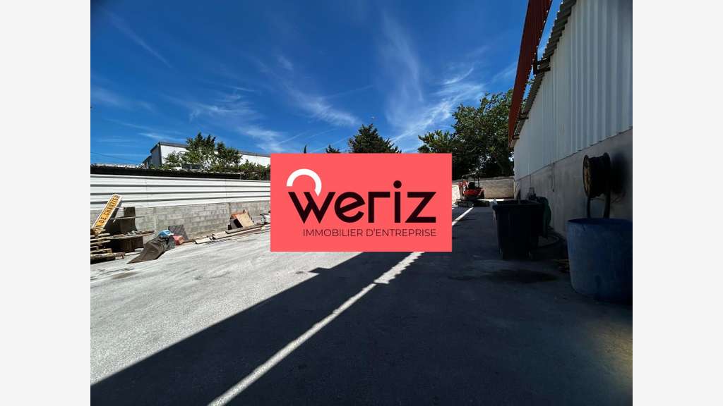 Entrepôt 360m² non divisible à Gignac-la-Nerthe