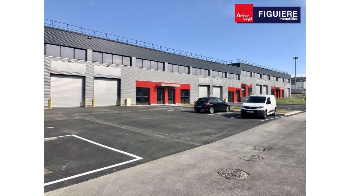 Locaux activités récents 273m² à louer sur Gignac