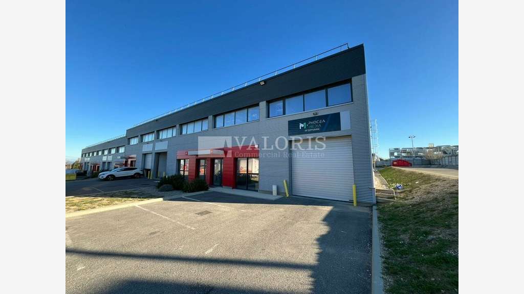 Locaux à partir de 239 m² à Gignac-la-Nerthe
