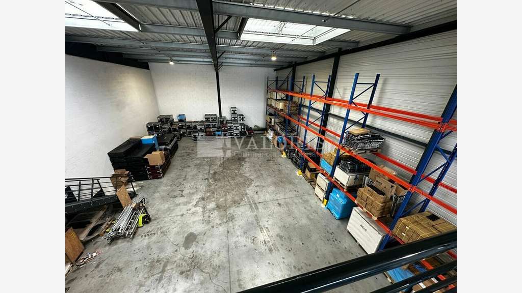 Locaux à partir de 239 m² à Gignac-la-Nerthe