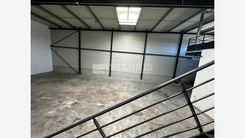 Locaux à partir de 239 m² à Gignac-la-Nerthe