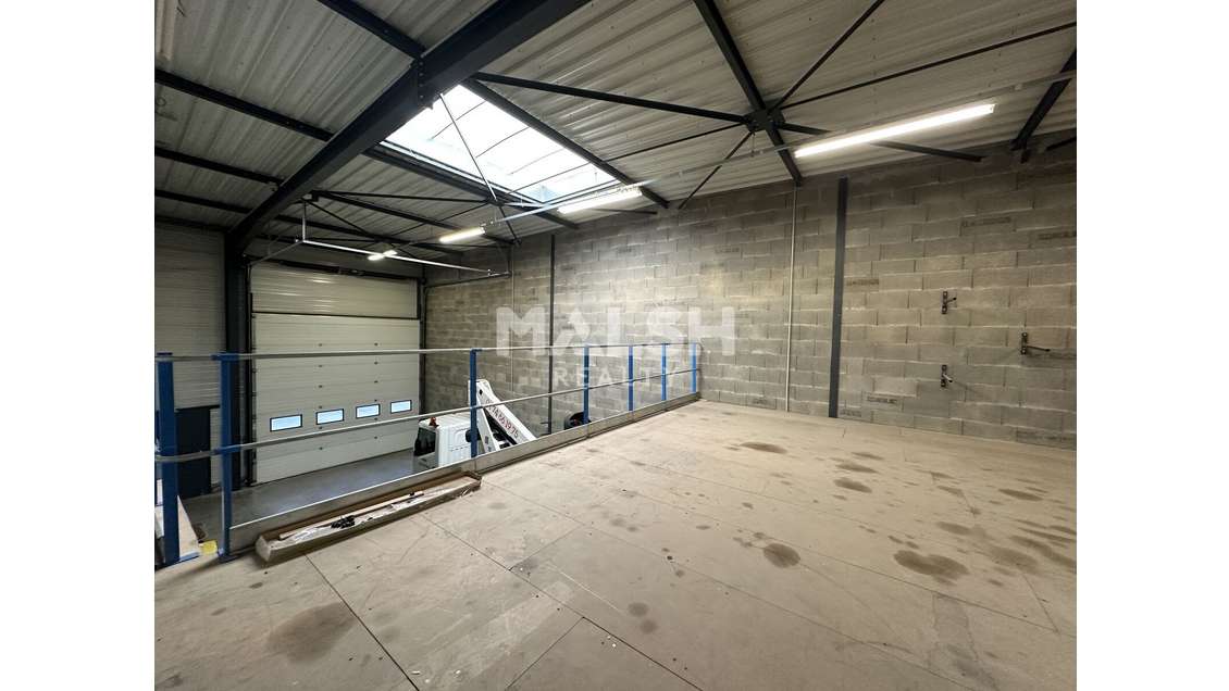 Local à louer 427m² ZAC d'Epinay à Gleize