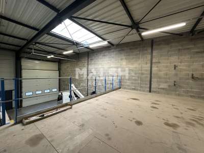 Location Locaux d'activités - Entrepôts à Gleizé