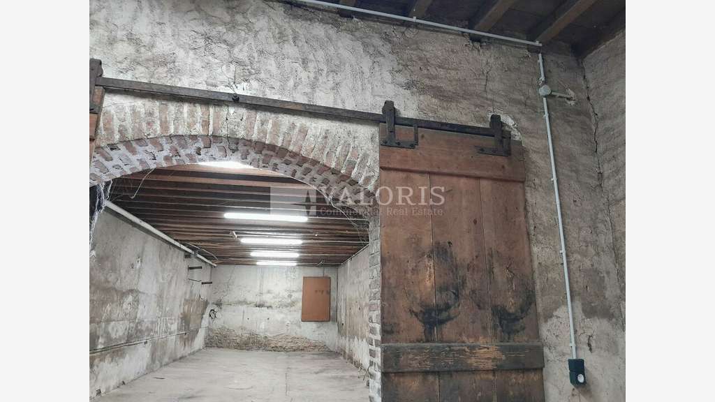 Entrepôt stockage 90m² à louer à Gleizé