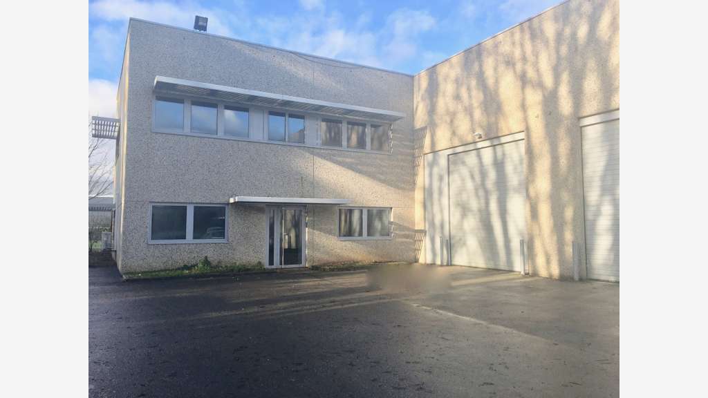Location local d'activités Amiens – 450 m² – Amien