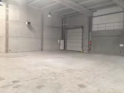Location local d'activités Amiens – 450 m² – Amien