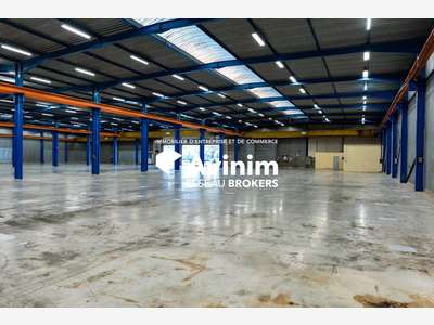 Entrepôt indépendant 3600m² à Gonesse