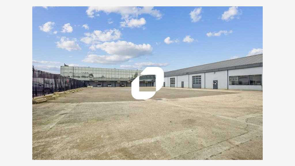 A louer Local d'activité 1316m² Gonesse