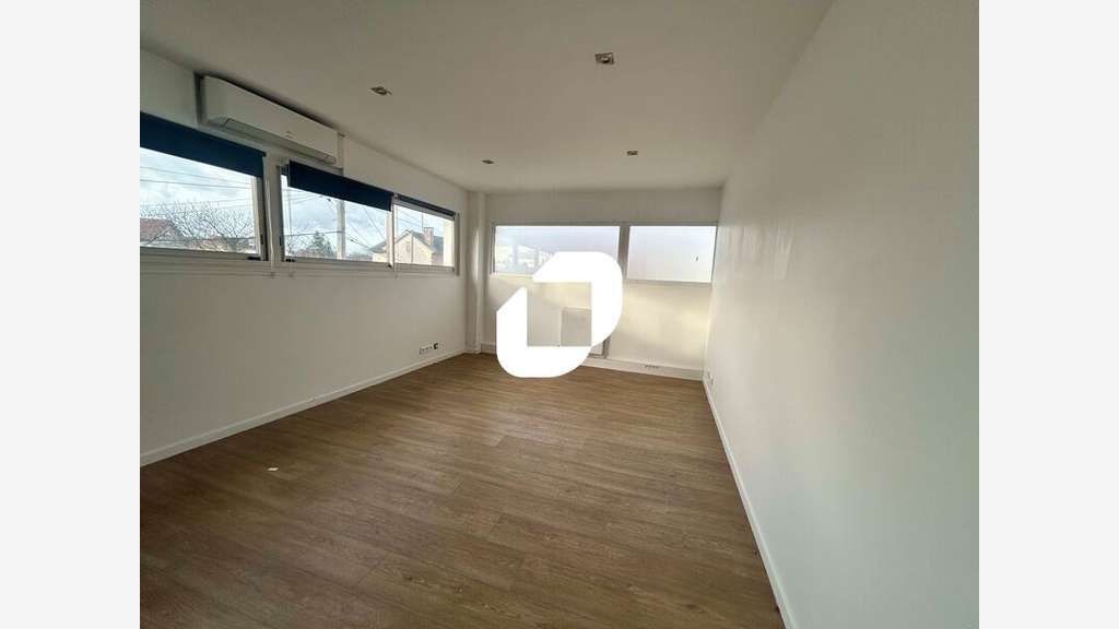 A louer Local d'activité 210m² Gonesse