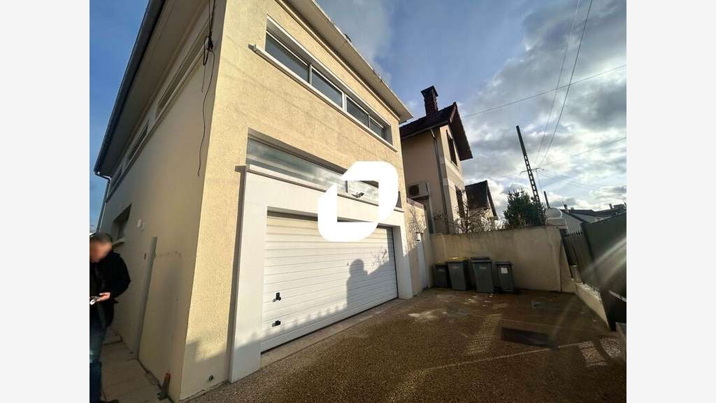 A louer Local d'activité 210m² Gonesse