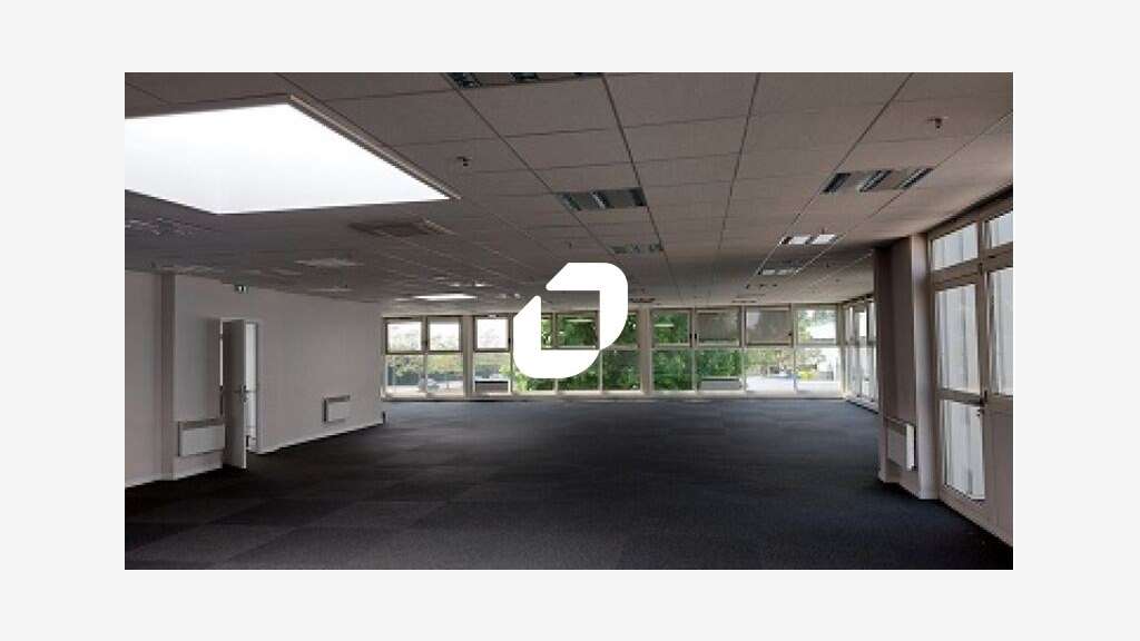 A louer Local d'activité 9490m² Gonesse