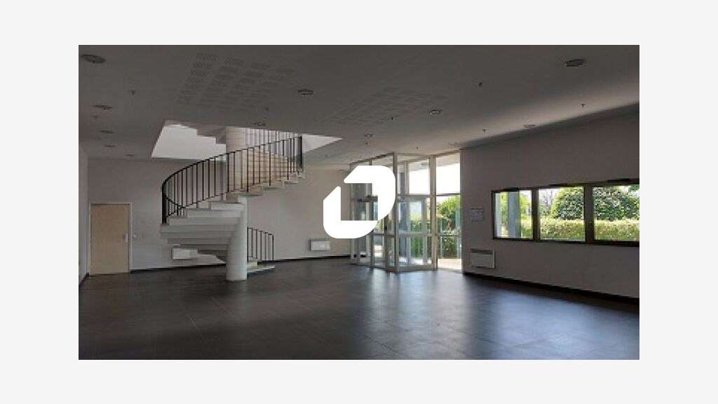 A louer Local d'activité 9490m² Gonesse