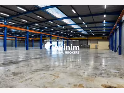 Actif logistique & industriel indépendant 3600m² 