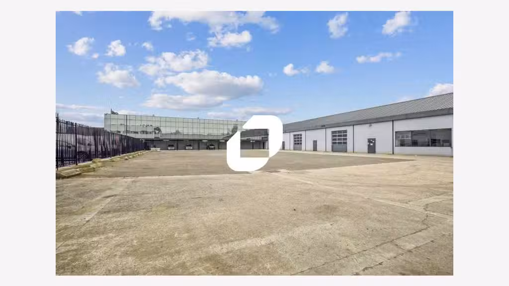A louer Local d'activité 1316m² Gonesse